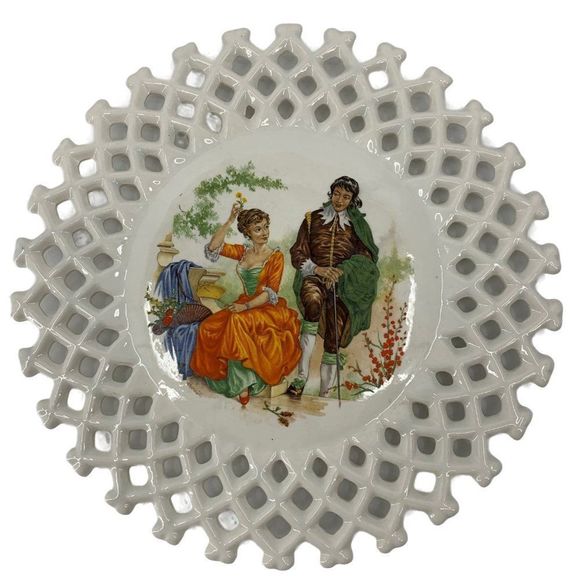 Dutch Reticulate Milk Glass Plate Hunnik Courting 0185 Vintage Collector 10" - Picture 1 of 7